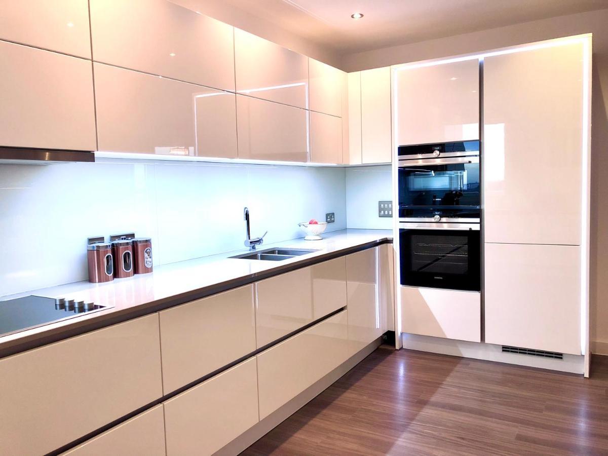 Panoramic Park And City Penthouses Retreat ลอนดอน ภายนอก รูปภาพ