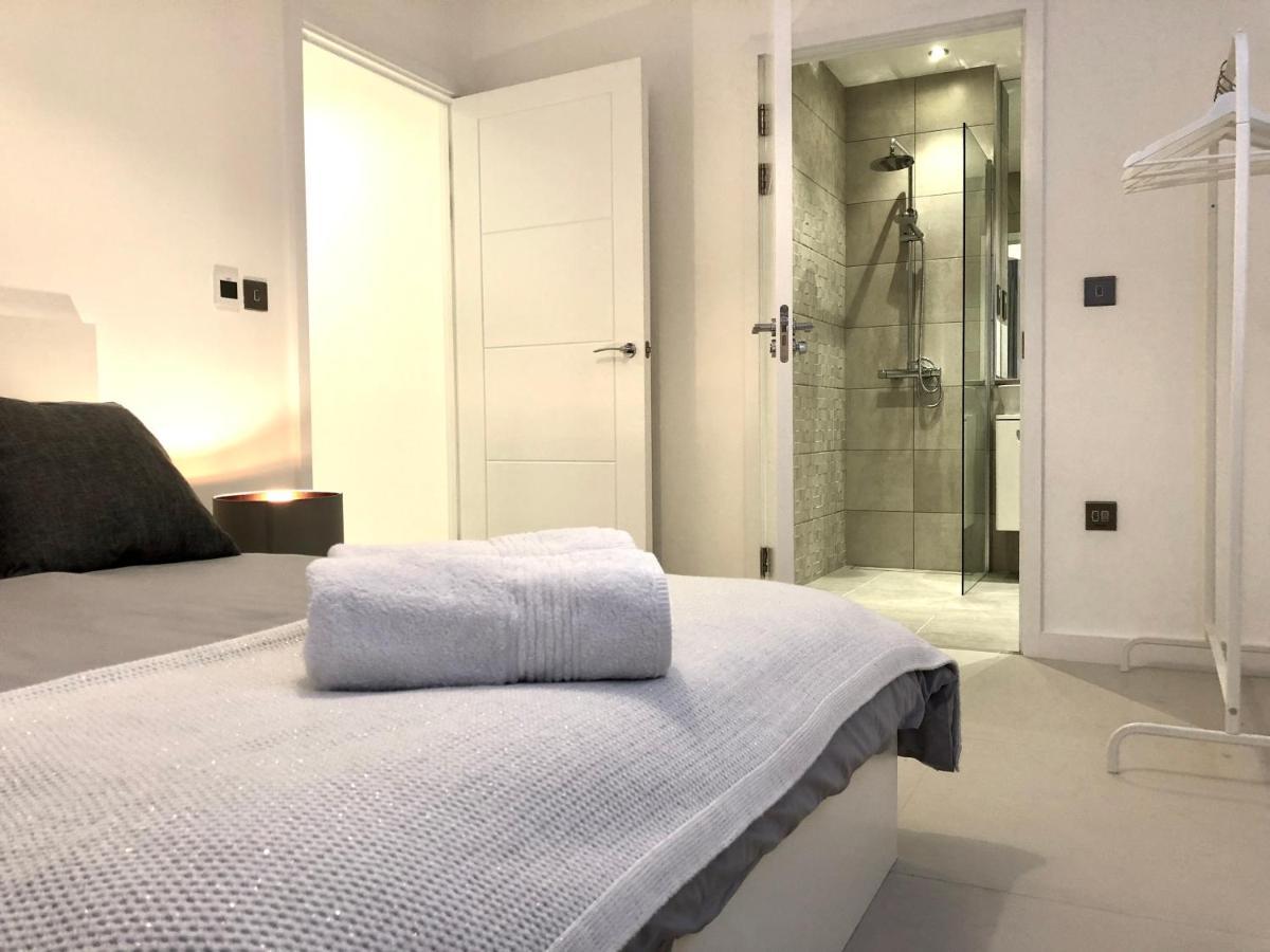 Panoramic Park And City Penthouses Retreat ลอนดอน ภายนอก รูปภาพ