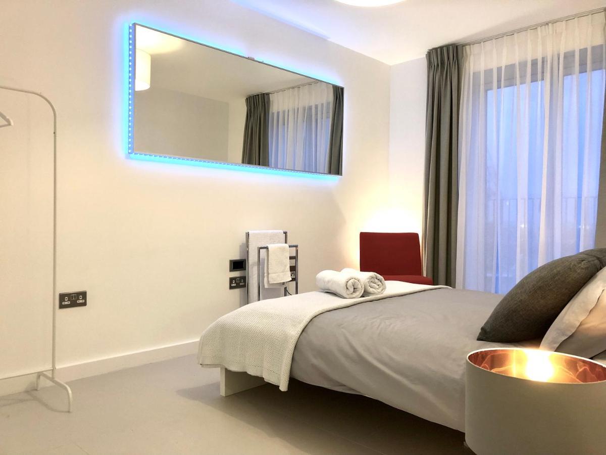 Panoramic Park And City Penthouses Retreat ลอนดอน ภายนอก รูปภาพ
