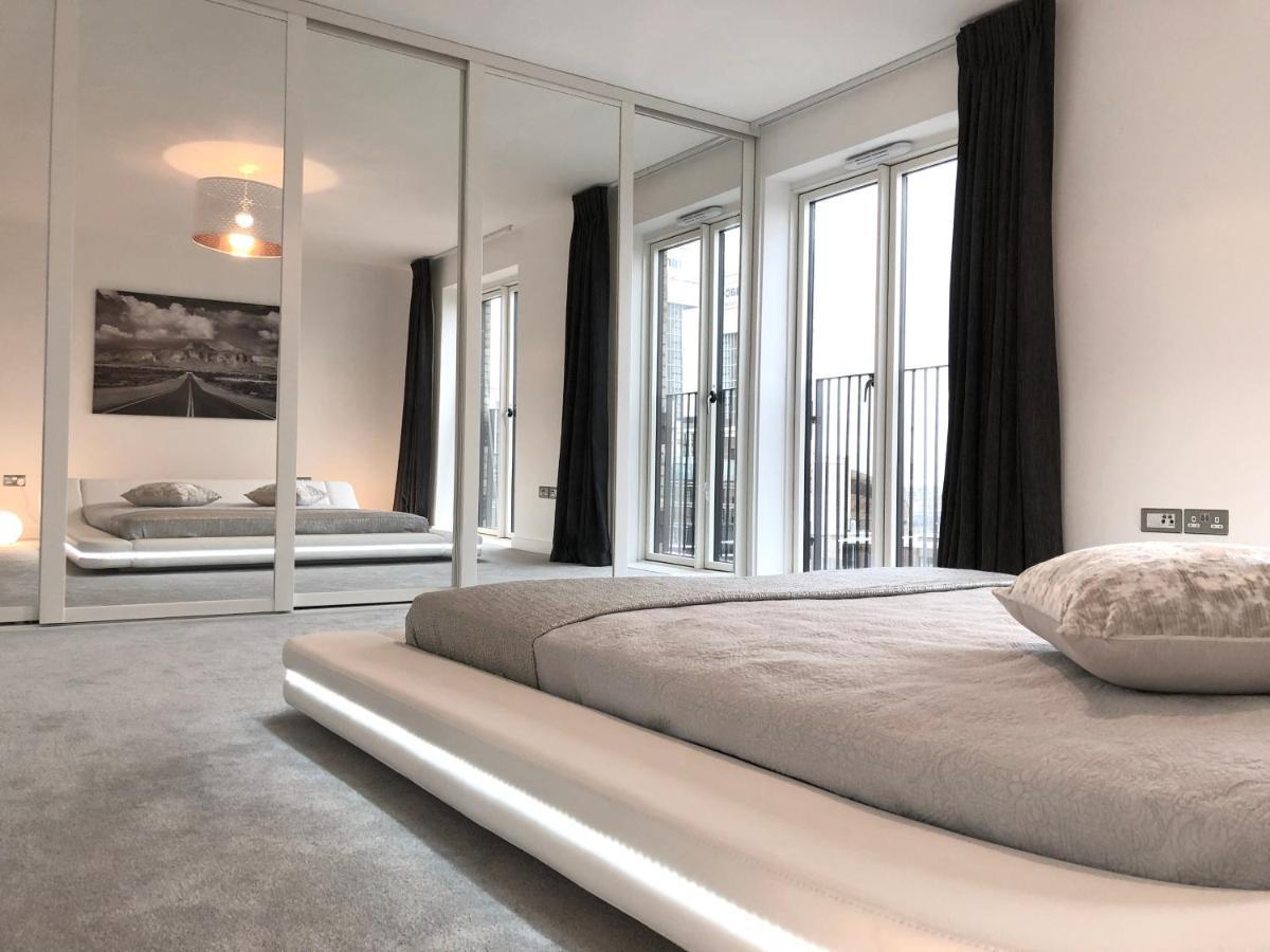 Panoramic Park And City Penthouses Retreat ลอนดอน ภายนอก รูปภาพ