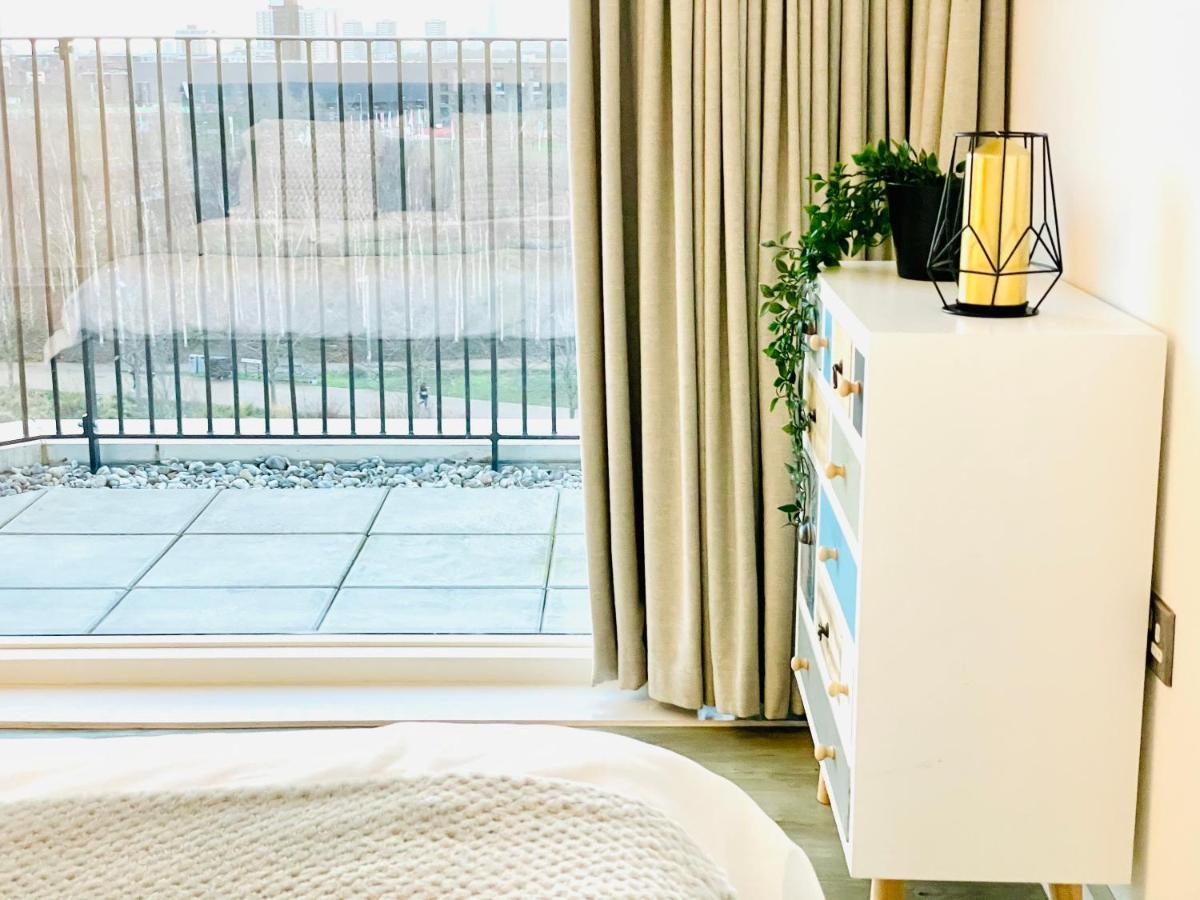 Panoramic Park And City Penthouses Retreat ลอนดอน ภายนอก รูปภาพ