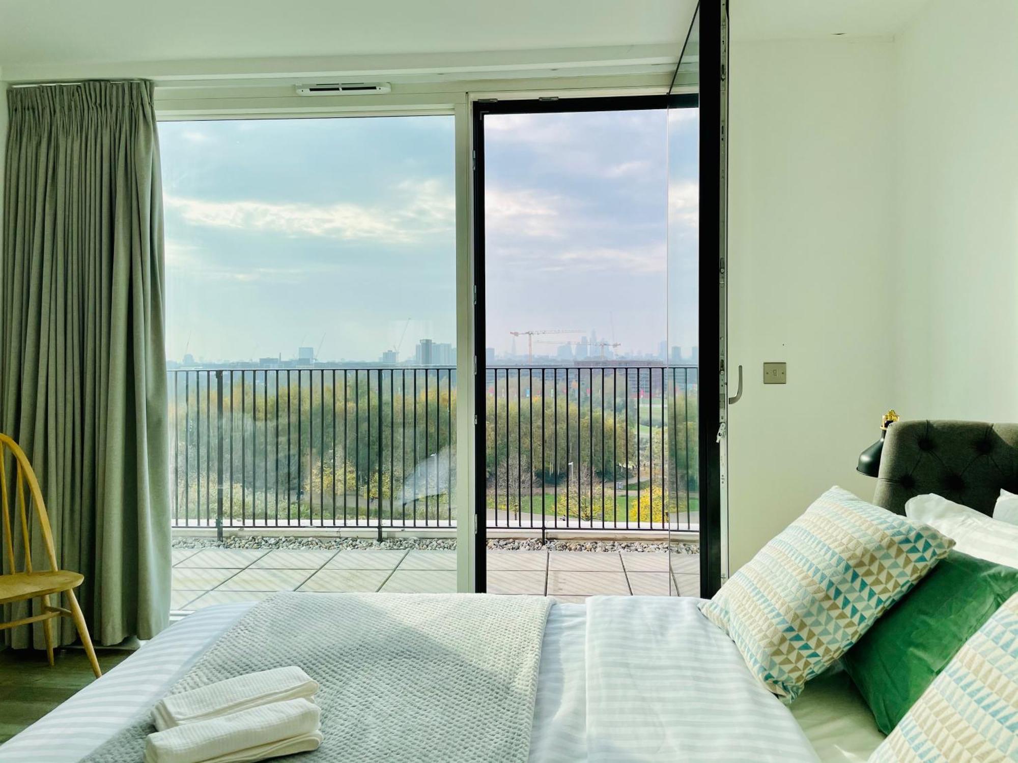 Panoramic Park And City Penthouses Retreat ลอนดอน ห้อง รูปภาพ
